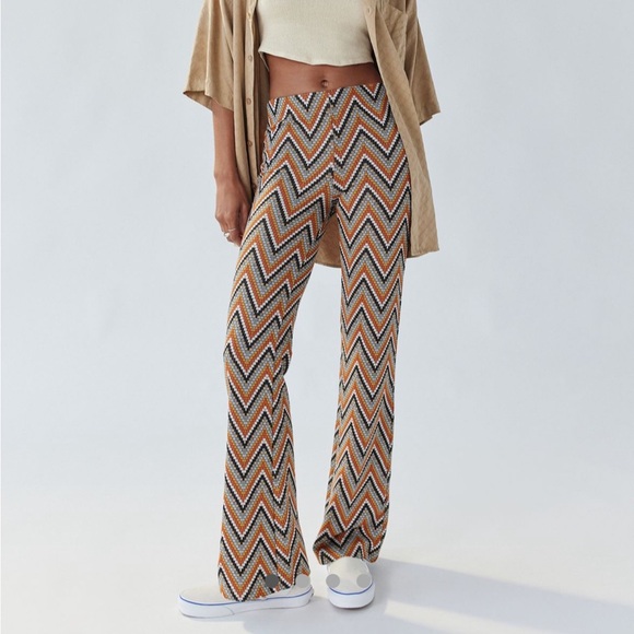 Urban Outfitters Pants - Urban Outfitters Chevron Patterned Pants